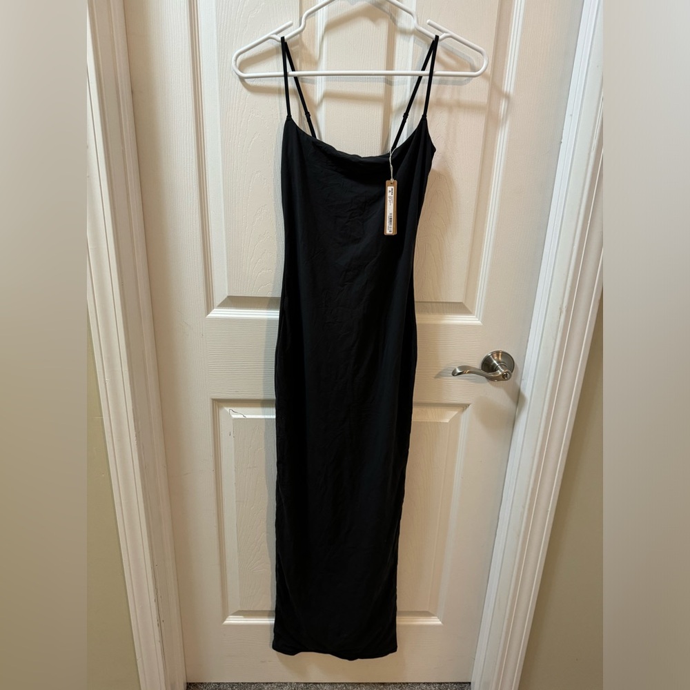 SKIMS FITS EVERYBODY
LONG SLIP DRESS - Picture 5 of 9